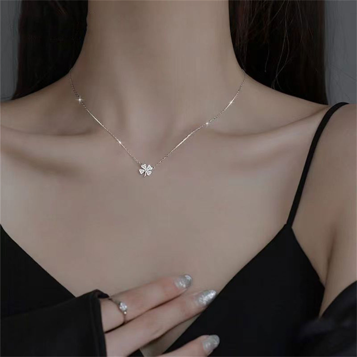 Four Leaf Clover Pendant Necklace for Women