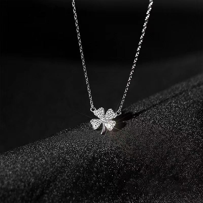Four Leaf Clover Pendant Necklace for Women